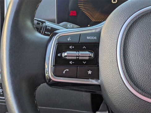 Used 2024 Kia Sorento S image 26