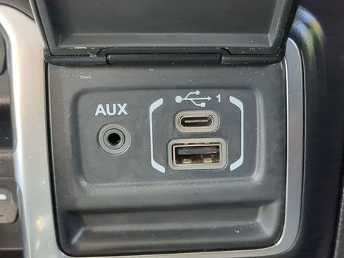 Used 2021 Jeep Gladiator Sport image 51