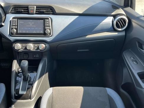 Used 2025 Nissan Versa SV FWD image 18