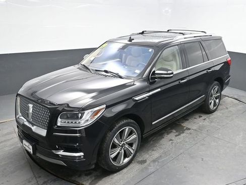 Used 2019 Lincoln Navigator Reserve AWD/4WD image 29