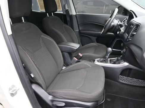 Used 2021 Jeep Compass Sport AWD/4WD image 31