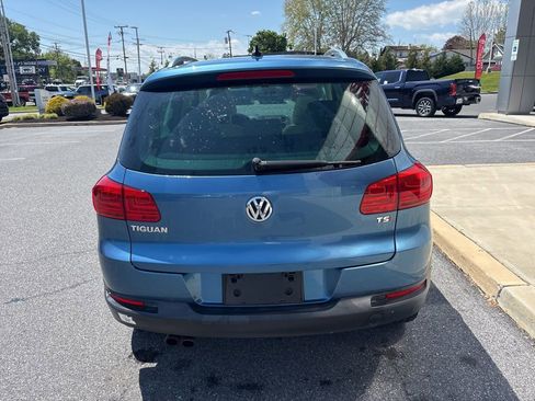 Used 2017 Volkswagen Tiguan Wolfsburg Edition FWD image 3