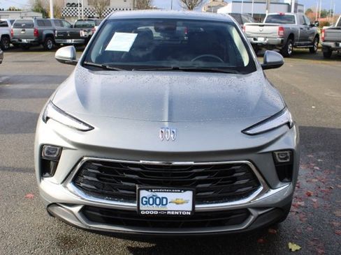 Used 2024 Buick Encore GX Preferred image 2