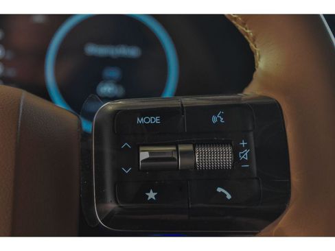 Certified 2025 Hyundai Santa Fe Limited image 68