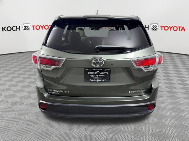 Used 2016 Toyota Highlander Limited Platinum AWD/4WD image 7