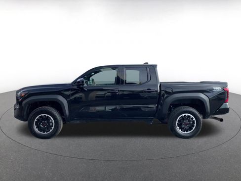 Used 2025 Toyota Tacoma TRD Off-Road image 9
