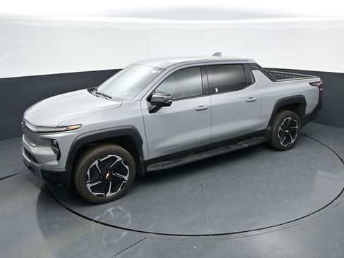New 2026 Chevrolet Silverado EV LT AWD/4WD image 35