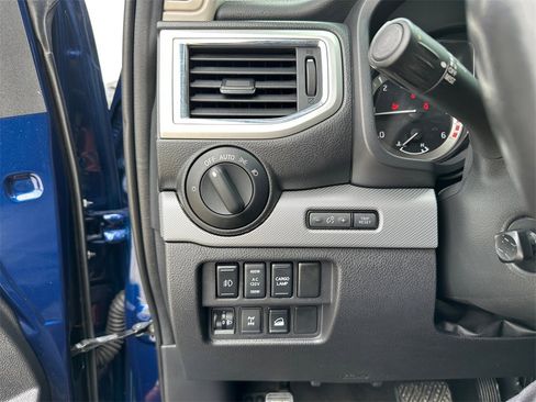 Used 2019 Nissan Titan PRO-4X w/ Pro-4x Convenience Package image 22