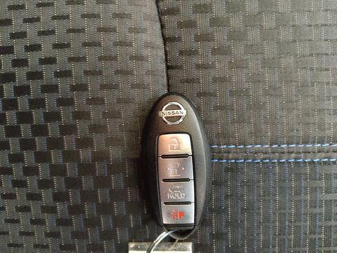 Used 2019 Nissan Sentra SR FWD image 32