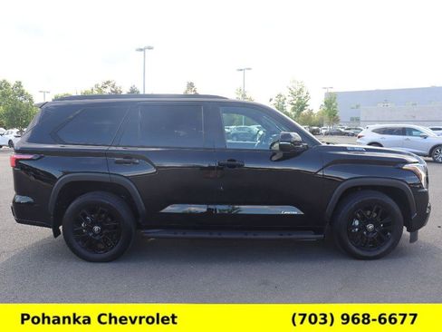 Used 2025 Toyota Sequoia Limited w/ Tow Technology Package AWD/4WD image 8
