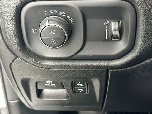 Used 2023 RAM 1500 Big Horn image 23