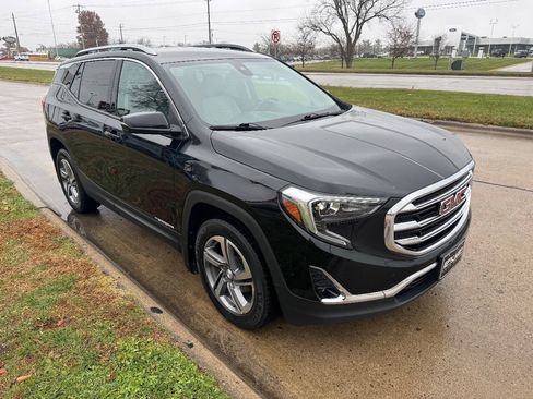 Used 2020 GMC Terrain SLT w/ Preferred Package AWD/4WD image 7