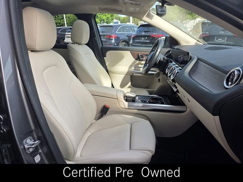 Used 2023 Mercedes-Benz GLA 250 4MATIC image 32