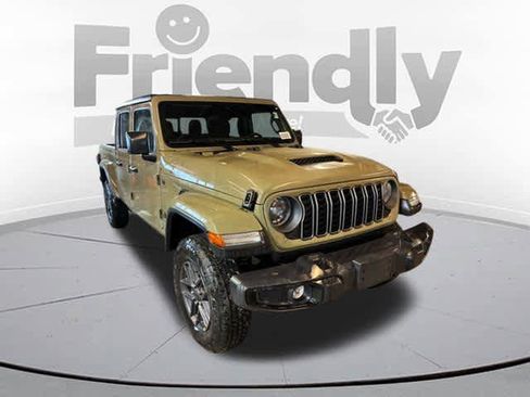 New 2026 Jeep Gladiator Sport image 3