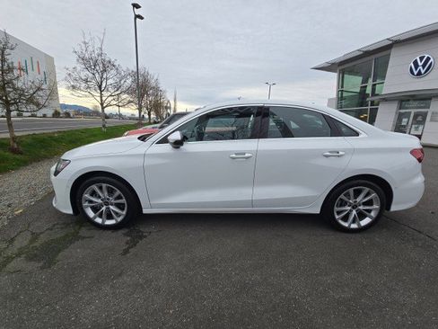 Used 2025 Audi A3 2.0T Premium w/ Convenience Package image 6