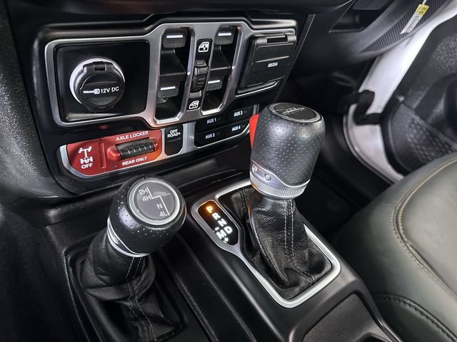 Used 2024 Jeep Gladiator Mojave w/ Convenience Group AWD/4WD image 17