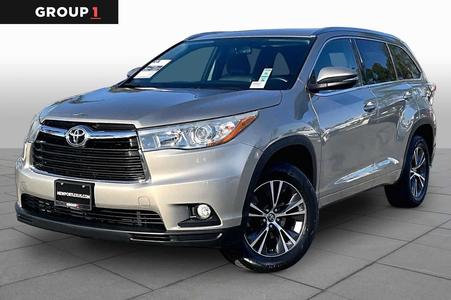 Used 2016 Toyota Highlander XLE FWD image 1