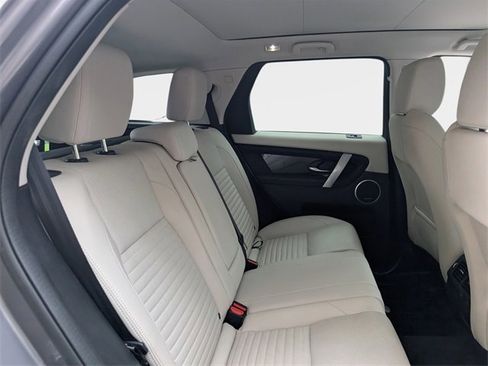 Used 2024 Land Rover Discovery Sport S image 8