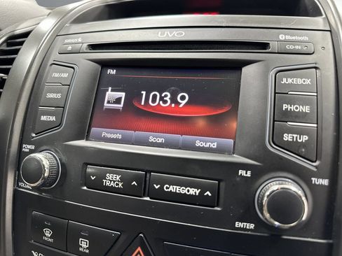 Used 2012 Kia Sorento EX FWD image 20