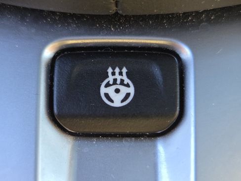 Used 2023 BMW X5 xDrive40i w/ M Sport Package image 5