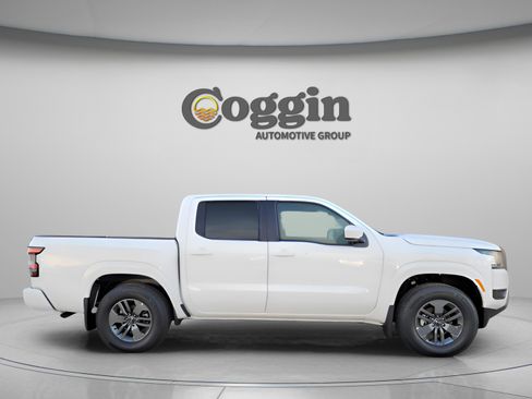 New 2026 Nissan Frontier SV w/ Tow Package image 5