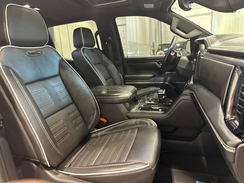 Used 2023 GMC Sierra 1500 AT4X AWD/4WD image 35