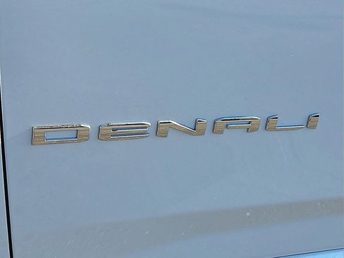 New 2026 GMC Yukon XL Denali w/ Sun & Power Step Package AWD/4WD image 8