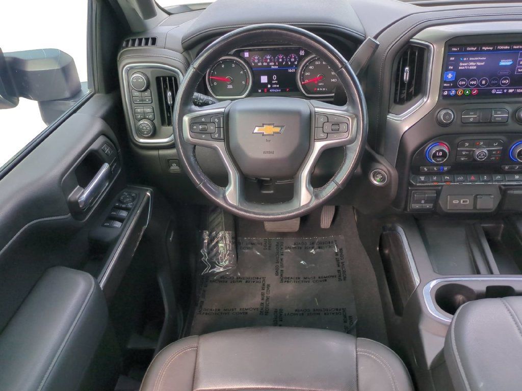 Used 2022 Chevrolet Silverado 3500 LTZ w/ LTZ Convenience Package AWD/4WD image 17