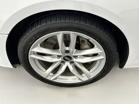 Used 2020 Audi A4 2.0T Premium w/ Convenience Package image 11