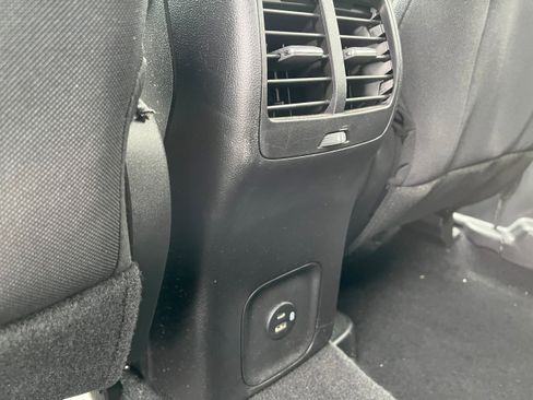 Certified 2022 Ford Escape SE w/ Cold Weather Package image 10