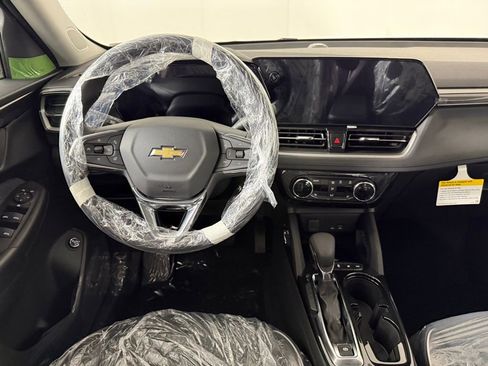 New 2026 Chevrolet TrailBlazer LT AWD/4WD image 3