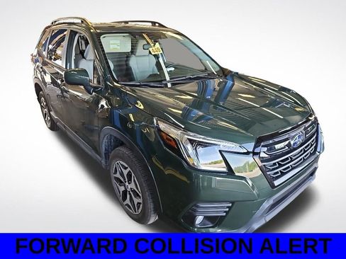 Certified 2023 Subaru Forester Premium AWD/4WD image 3