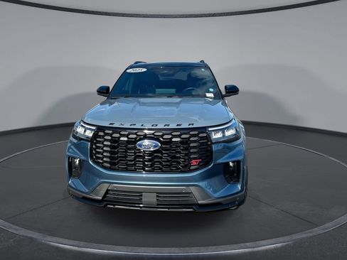 Used 2025 Ford Explorer ST AWD/4WD image 19