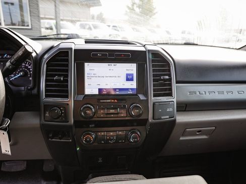 Used 2021 Ford F250 XLT image 18