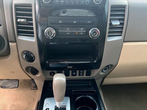 Used 2013 Nissan Titan SV w/ SV Value Truck Pkg AWD/4WD image 32