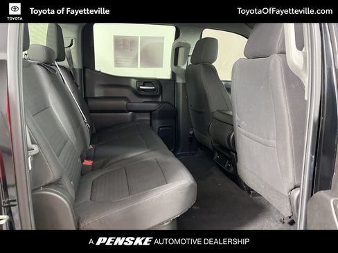 Used 2022 Chevrolet Silverado 1500 Custom Trail Boss w/ Safety Confidence Package AWD/4WD image 8