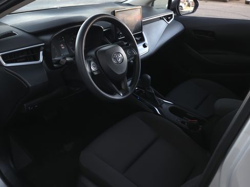 Used 2023 Toyota Corolla LE image 8
