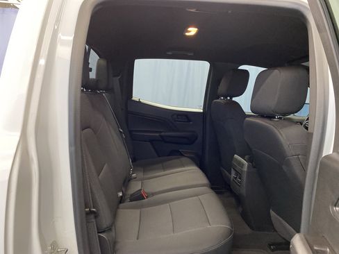 Used 2024 Chevrolet Colorado Trail Boss image 37