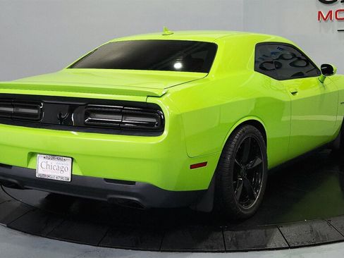 Used 2015 Dodge Challenger R/T w/ Quick Order Package 22B R/T RWD image 11