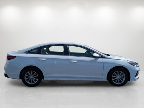 Used 2018 Hyundai Sonata SE w/ Cargo Package image 4
