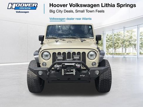 Used 2018 Jeep Wrangler Unlimited Rubicon w/ Connectivity Group AWD/4WD image 24