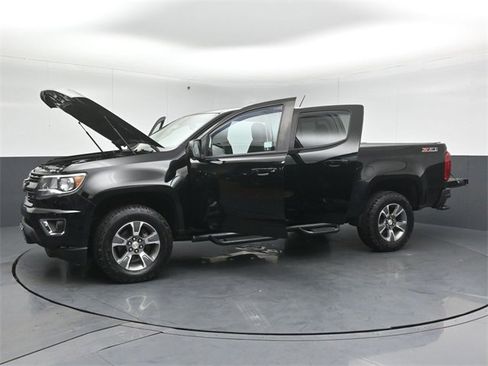 Used 2017 Chevrolet Colorado Z71 image 56