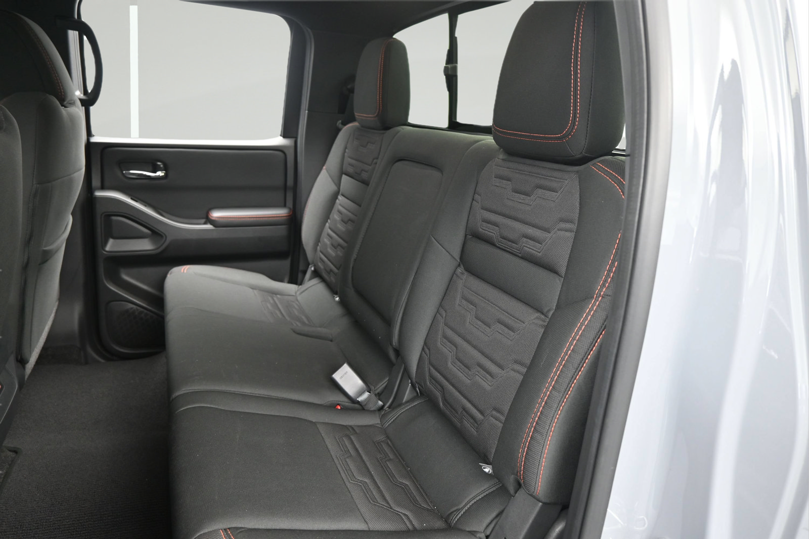 Certified 2025 Nissan Frontier PRO-4X AWD/4WD image 11