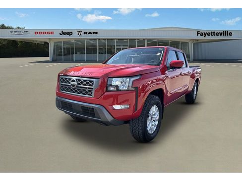 Used 2023 Nissan Frontier SV image 7