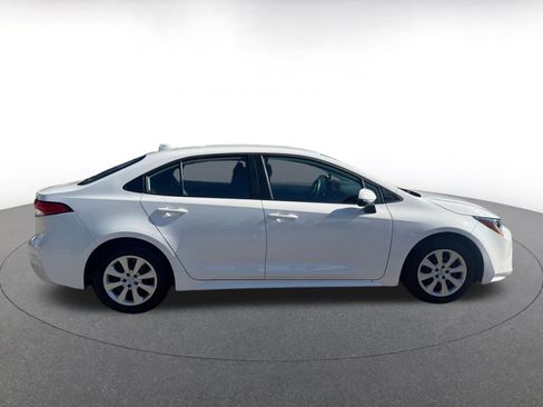 Used 2025 Toyota Corolla LE image 15