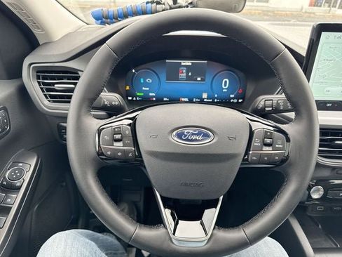 New 2026 Ford Escape SE w/ PHEV Premium Package FWD image 14