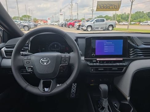New 2026 Toyota Camry SE FWD image 12