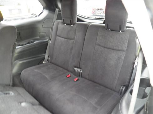 Used 2013 Nissan Pathfinder SV AWD/4WD image 8