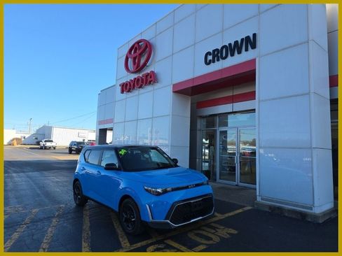 Used 2024 Kia Soul S image 1