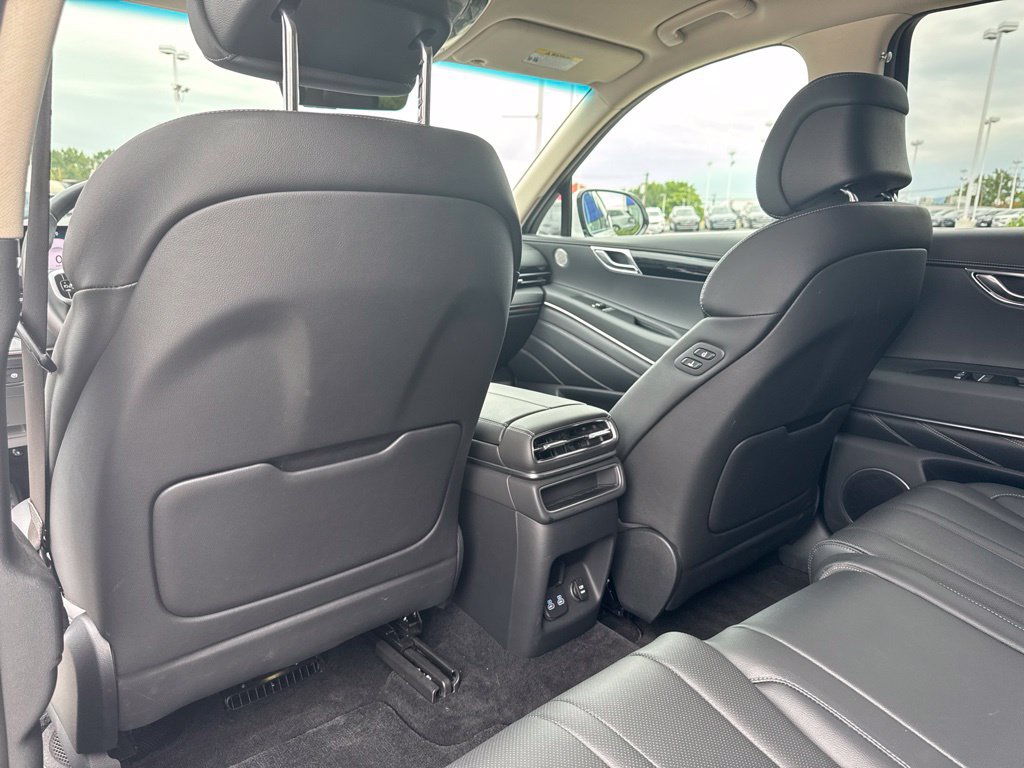 Used 2026 Genesis GV80 2.5T AWD/4WD image 38